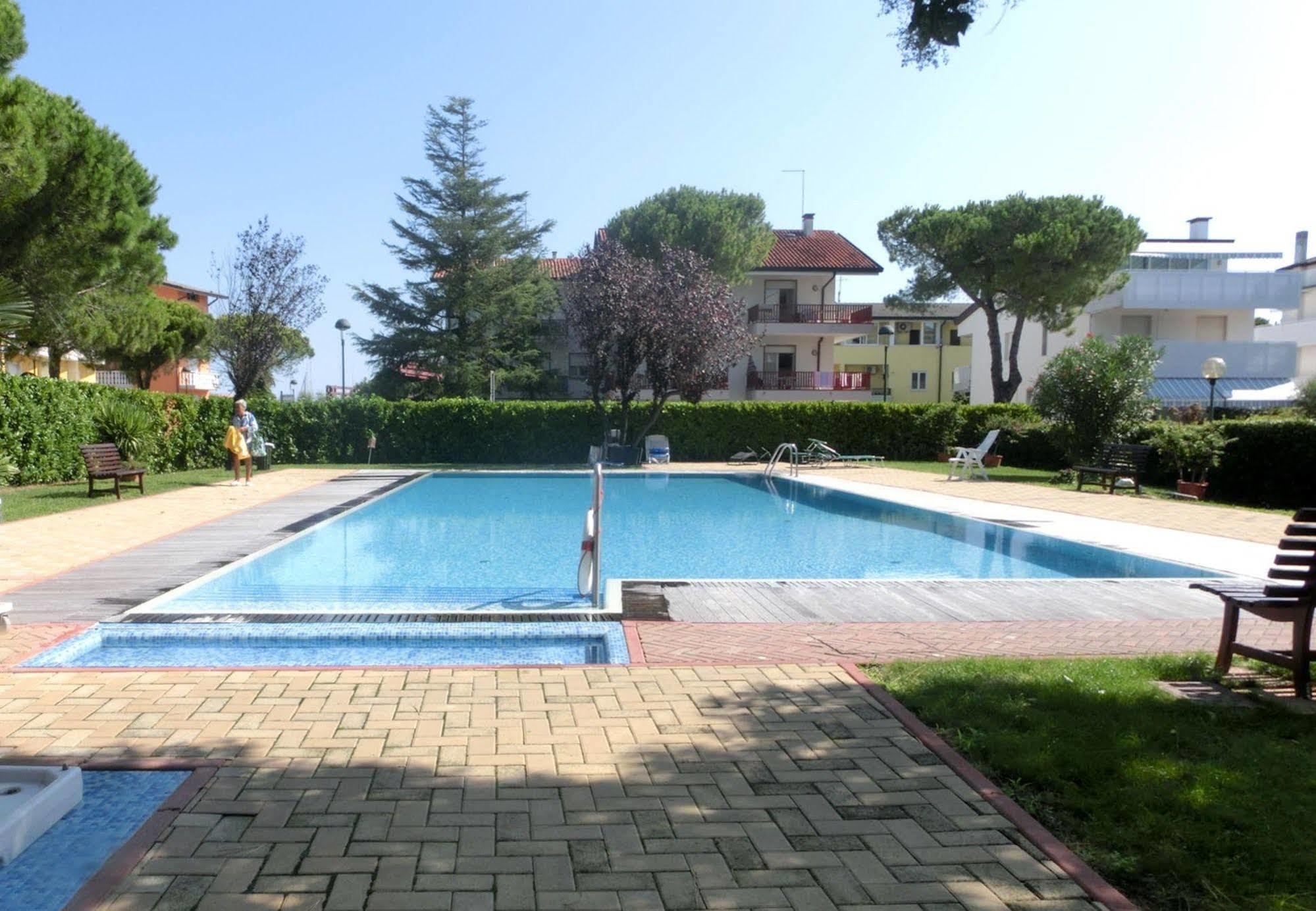Casa Marina Apartamento Lignano Sabbiadoro Exterior foto